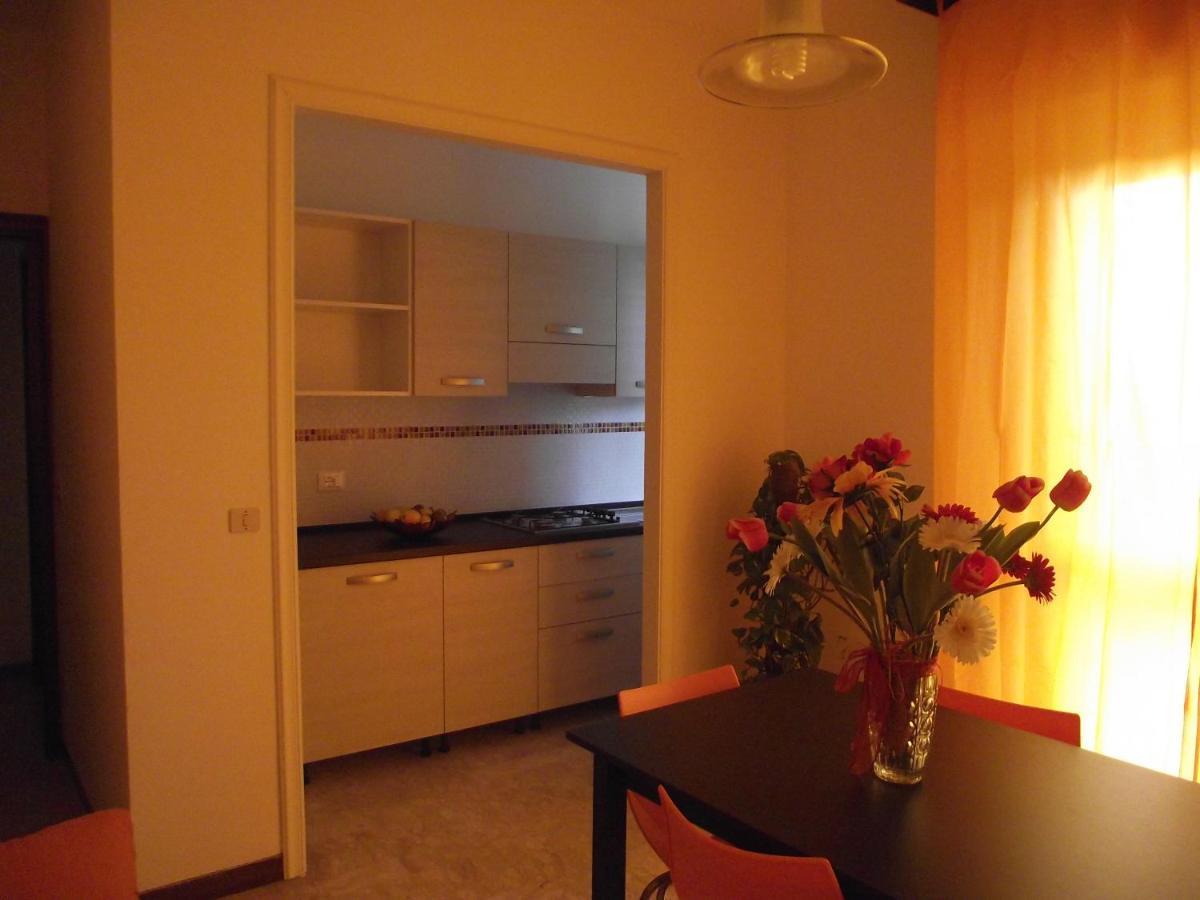 Bike And Breakfast Apartments ปิเอตราลิกูเร ภายนอก รูปภาพ
